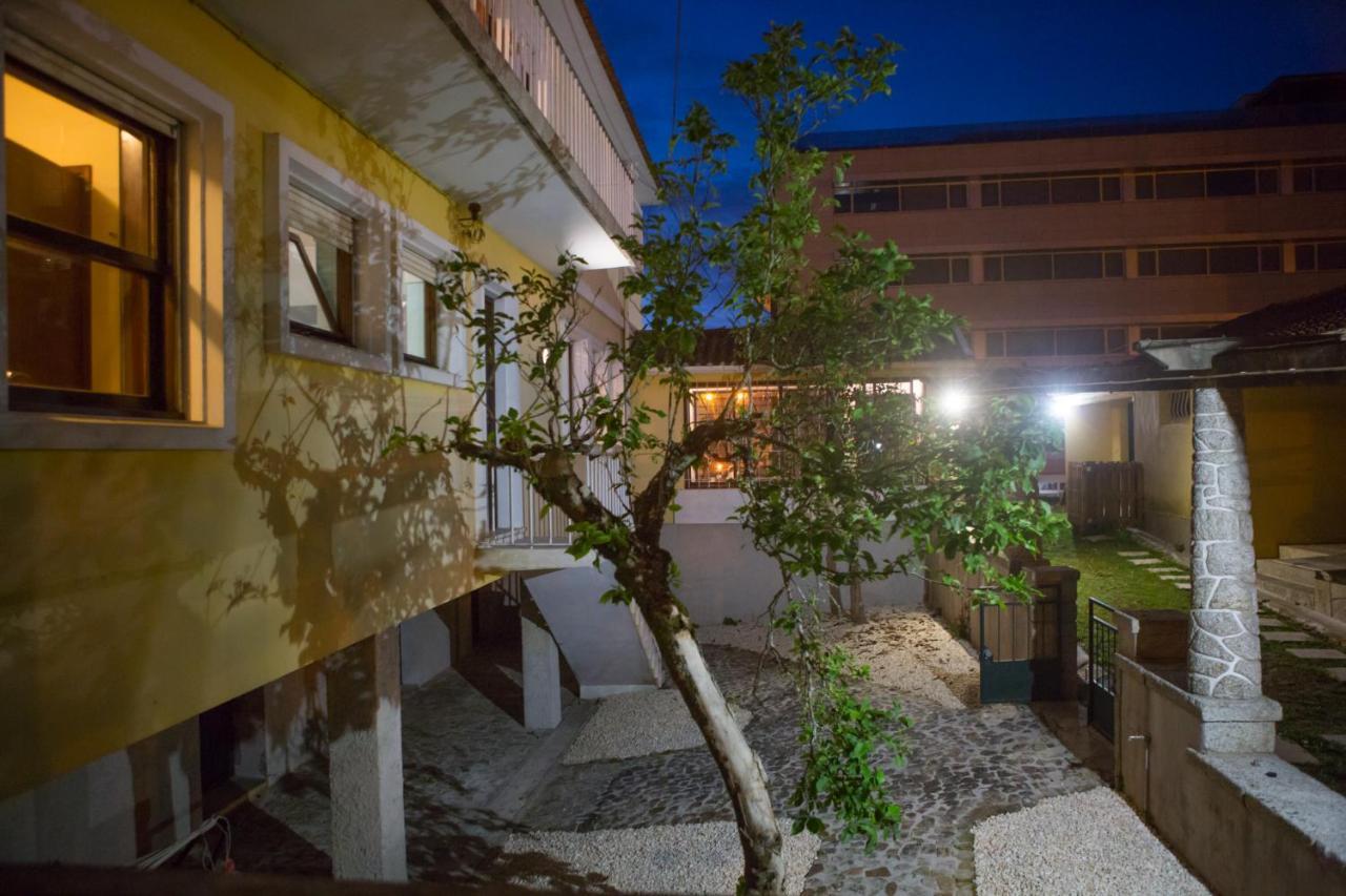 Hospedagem Casa Das Regadas 瓦莱迪坎布拉 外观 照片