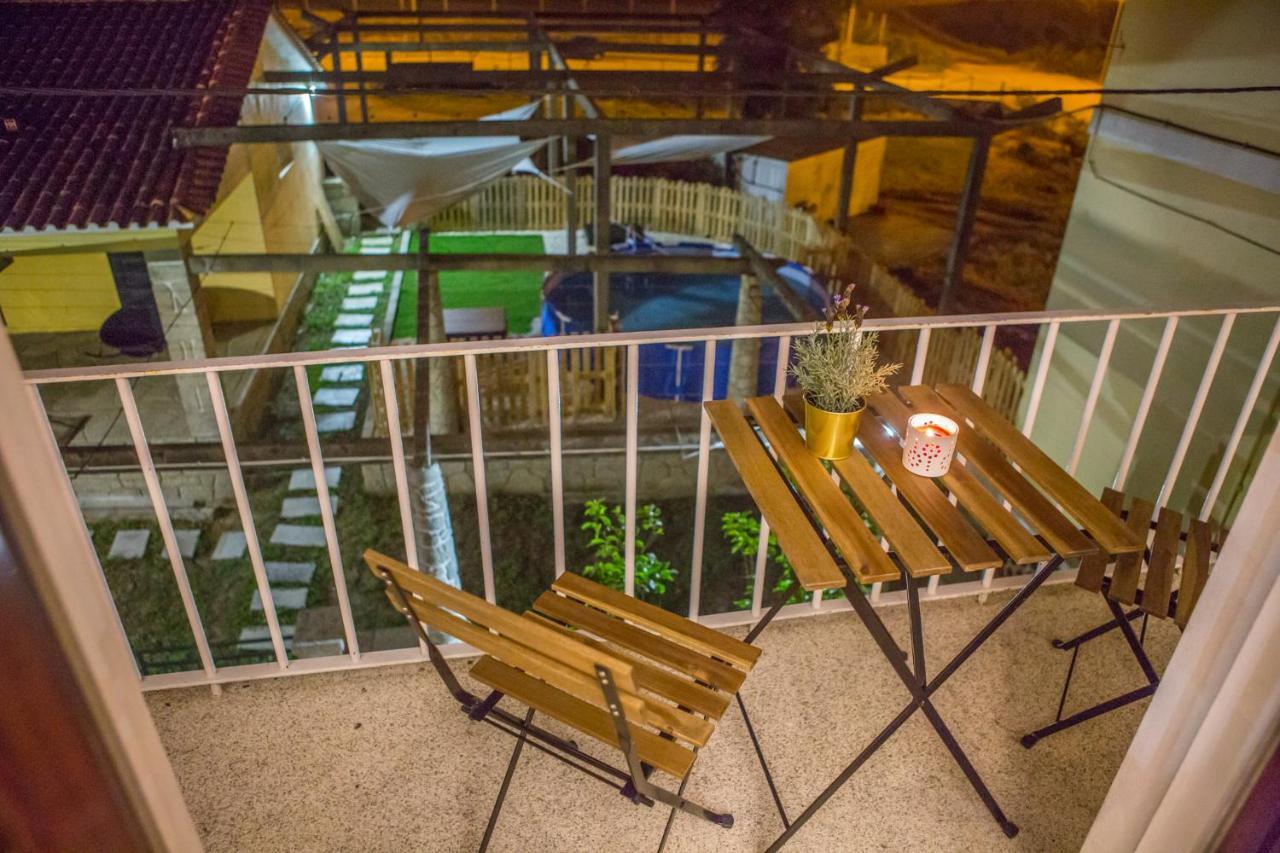 Hospedagem Casa Das Regadas 瓦莱迪坎布拉 外观 照片