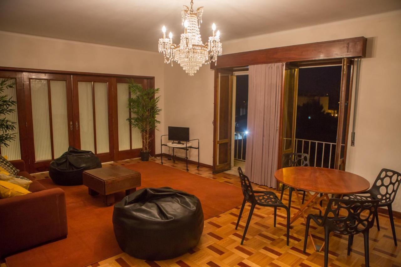 Hospedagem Casa Das Regadas 瓦莱迪坎布拉 外观 照片